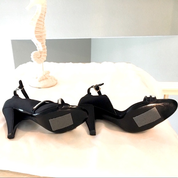 Judith Leiber Crystal Black Satin Swarovski 👠 8B - Picture 8 of 8